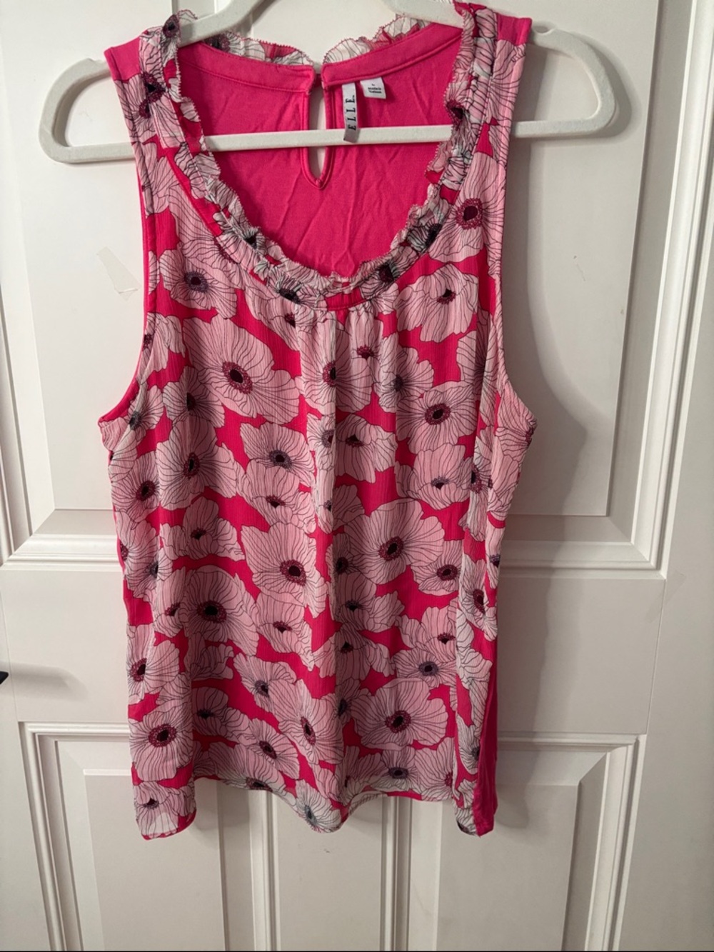EUC Elle Hot Pink Floral Sleeveless Ruffle Neck Tank